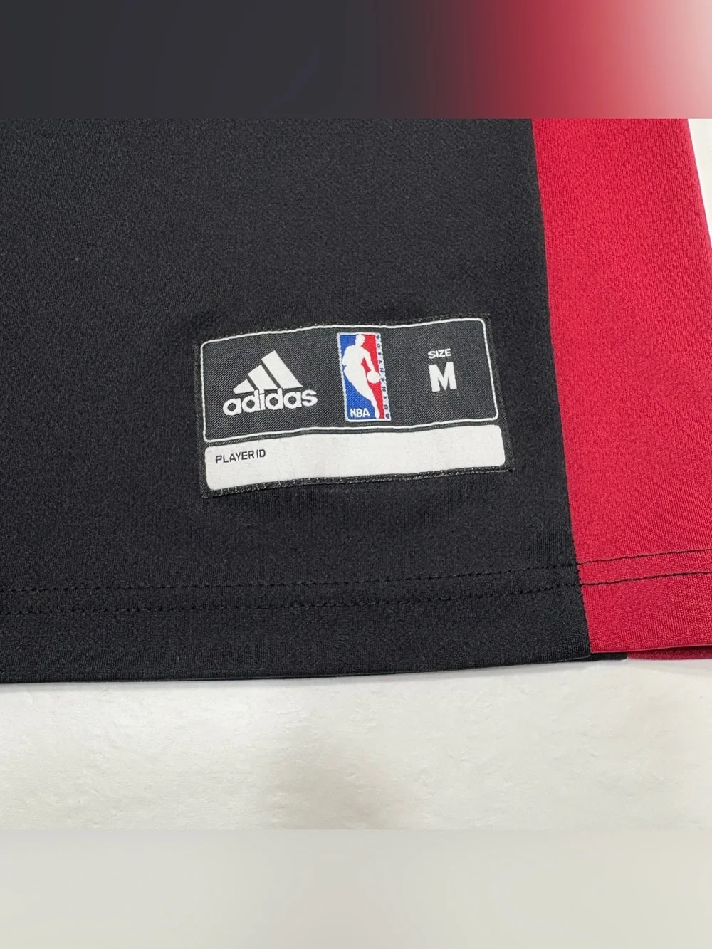 Adidas NBA Miami Heat Dwyane Wade #3 Jersey Mens Medium